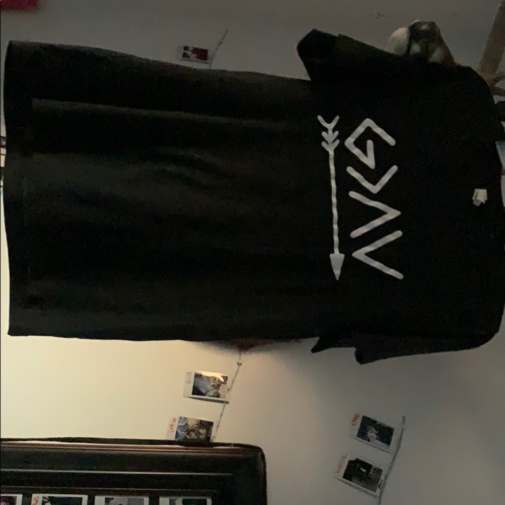 black t-shirt